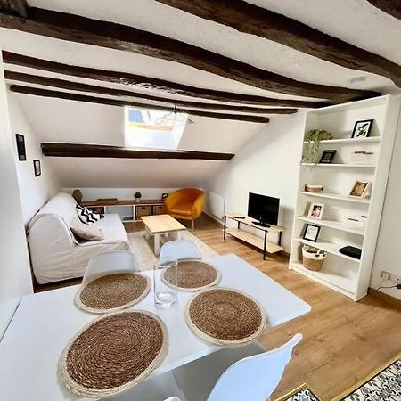 Appartement Cosy Hypercentre Place St Pierre Сомюр Екстериор снимка